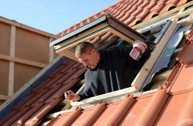 Pose de fenêtres de toit Velux à Tartécourt